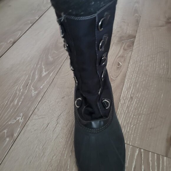 Cougar Women's Winter Boots. Storm by Cougar. Size 9 - Picture 9 of 11